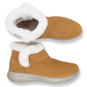 Skechers Bundle Up Boots Suede Chestnut Size 11 Water Stain Resistant Slip On